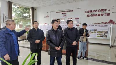 践行“四下基层” 推进实践活动落实落地