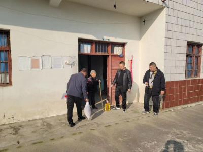 龙王财政所开展走访慰问活动