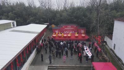 “年味”拉满 购销两旺