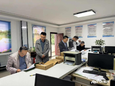 区人大调研组调研农村集体“三资”管理工作
