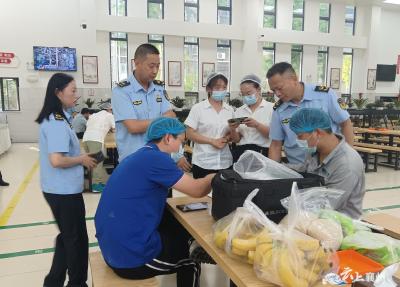 区市场监管局开展高考期间食品安全督导检查