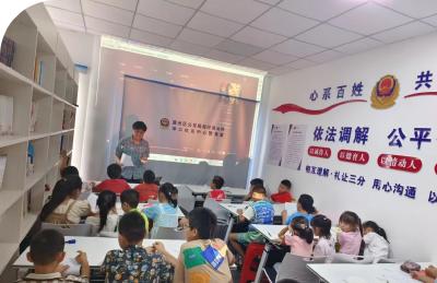 点亮知识之光 播撒爱心种子