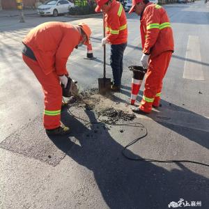 区公路事务发展中心多举措 提早防范应对低温雨雪冰冻灾害