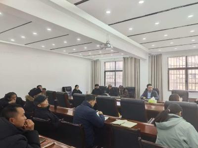 黄集镇：学习全会精神 凝聚智慧力量