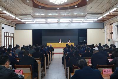 区委常委会深入贯彻中央八项规定精神学习教育读书班开班