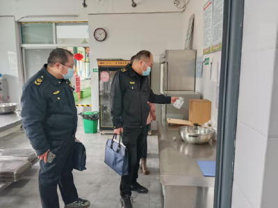 “反向抹零”遭质疑 “限期责改”维权益