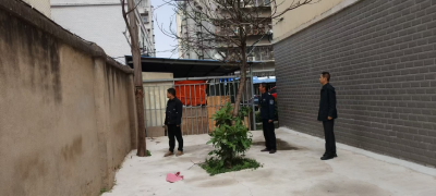 区住建局闻“风”而动，迅速排除风险隐患