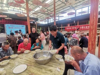 弘扬孝道文化，树立文明新风——黄龙镇丁湾村开展孝道日活动