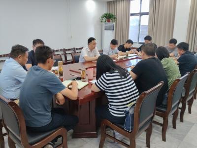 崔长领调研峪山镇深入贯彻中央八项规定精神学习教育开展情况