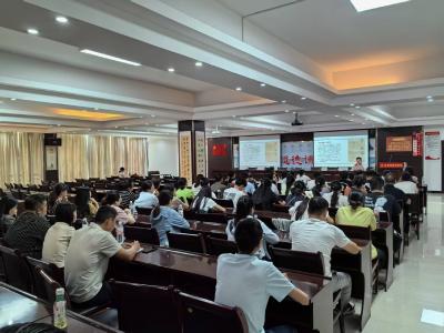 2025年襄阳市襄州区“强国复兴有我”百姓故事汇暨“三大精神”宣讲走进红星社区