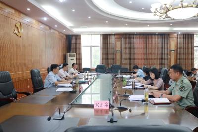 刘明锋主持召开区委常委会会议