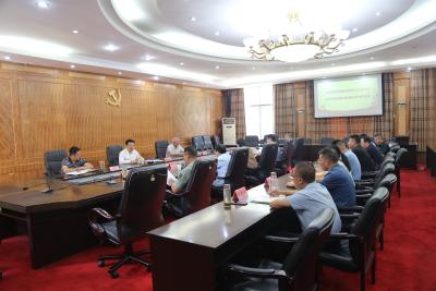 区委常委会典型案例研讨交流会暨学习教育查摆问题整改整治推进会召开