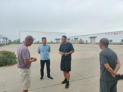 人大代表牵线搭桥 农业企业合作共赢