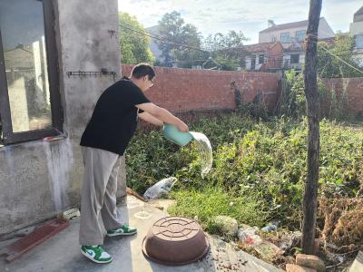 清死角、除积水、堵源头！古驿镇全民动员筑牢健康防线