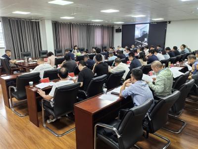 我区召开招商引资工作协调领导小组2025年第三次常规项目评审会