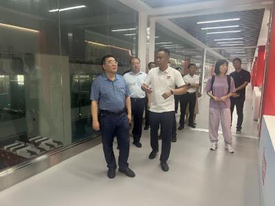 株洲市人大来我区参观考察农产品深加工产业