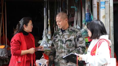 党建联建聚合力  “睦邻卡”串起熟人社区温情圈