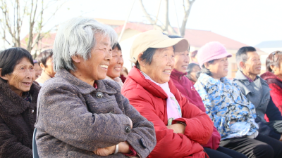 襄州：文艺宣讲进基层 全会精神润民心