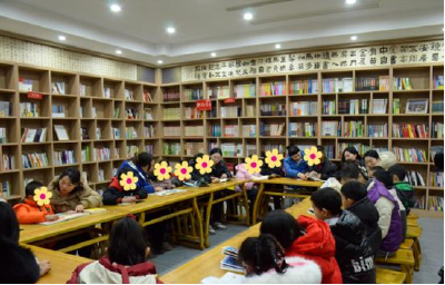 襄州区“亲子阅读”照片成功入选市级电子相册