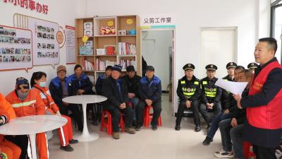 暖心“粥”到  爱在寒冬 
