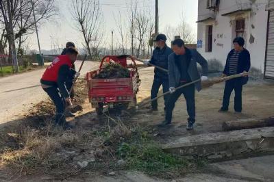 村庄清洁日 | 峪山干群齐上阵  共绘乡村新画卷