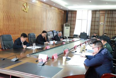 崔长领主持召开区委常委会会议