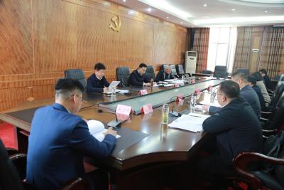 崔长领主持召开区委常委会会议