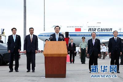 全国人大常委会委员长张德江抵达香港