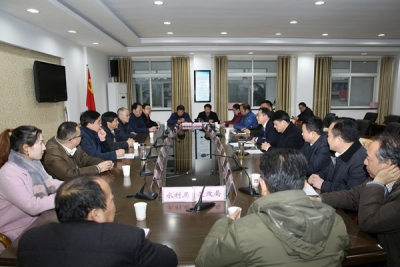 我区召开抗灾救灾工作座谈会