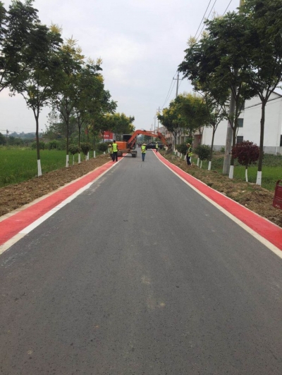 黄州区农村公路提档升级快马加鞭