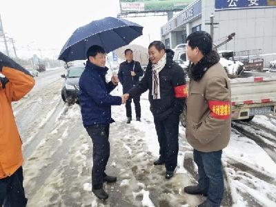 胡凯督导落实低温雨雪天气应对防范工作