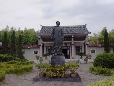 千年黄州•灵秀巴水丨闻一多与高孝贞：情到深处人不知