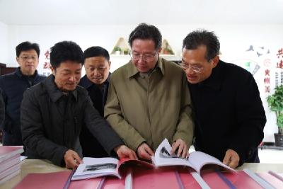 骆志勇到路口镇调研精准扶贫工作