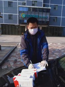 闵志勇：冲在防控第一线 不忘初心显担当
