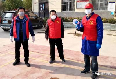 【战疫故事】使命在肩冲锋在前的驻社区书记杨天舒