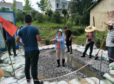 栉风沐雨堤防人 ——记黄州区河道堤防管理局余芳