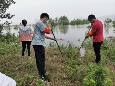 市区150多支志愿队伍活跃在防汛一线