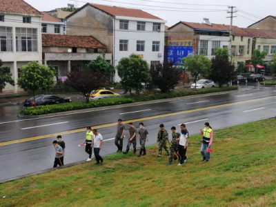 黄州：致敬风雨无阻的巡堤人