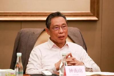 钟南山：已出现同患流感和新冠肺炎病例
