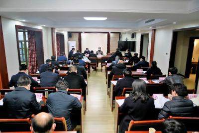 夏志东主持召开第64次区疫情防控指挥部指挥长会议