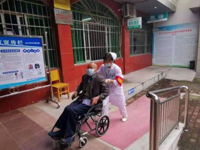 "医"路有你 致敬中国医师节
