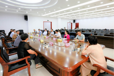 夏志东与武汉黄州商会企业家举行座谈会