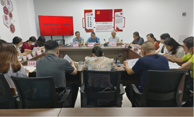 黄州区召开服务科技人才专题座谈会