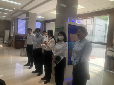 黄州区法院赴硚口区法院交流学习