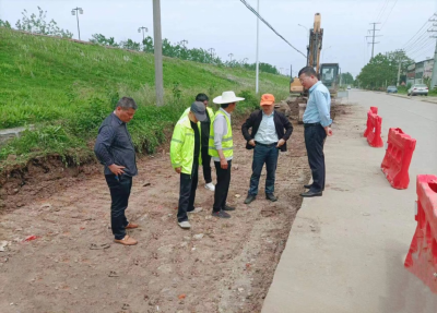 黄州区公路事业发展中心开展汛期前应急抢险准备工作