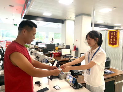 黄州首枚普货道路运输从业资格证申领成功