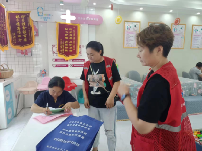 红卫社区：五经普摸“家底” 普查员在行动