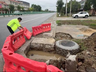 秋季养护正当时 ---黄州区农村公路事业发展中心全面开展秋季道路养护工作