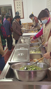 黄州区首家长者食堂，60岁以上老人提供免费午餐