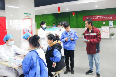 黄州区人民医院开展艾滋病宣传活动